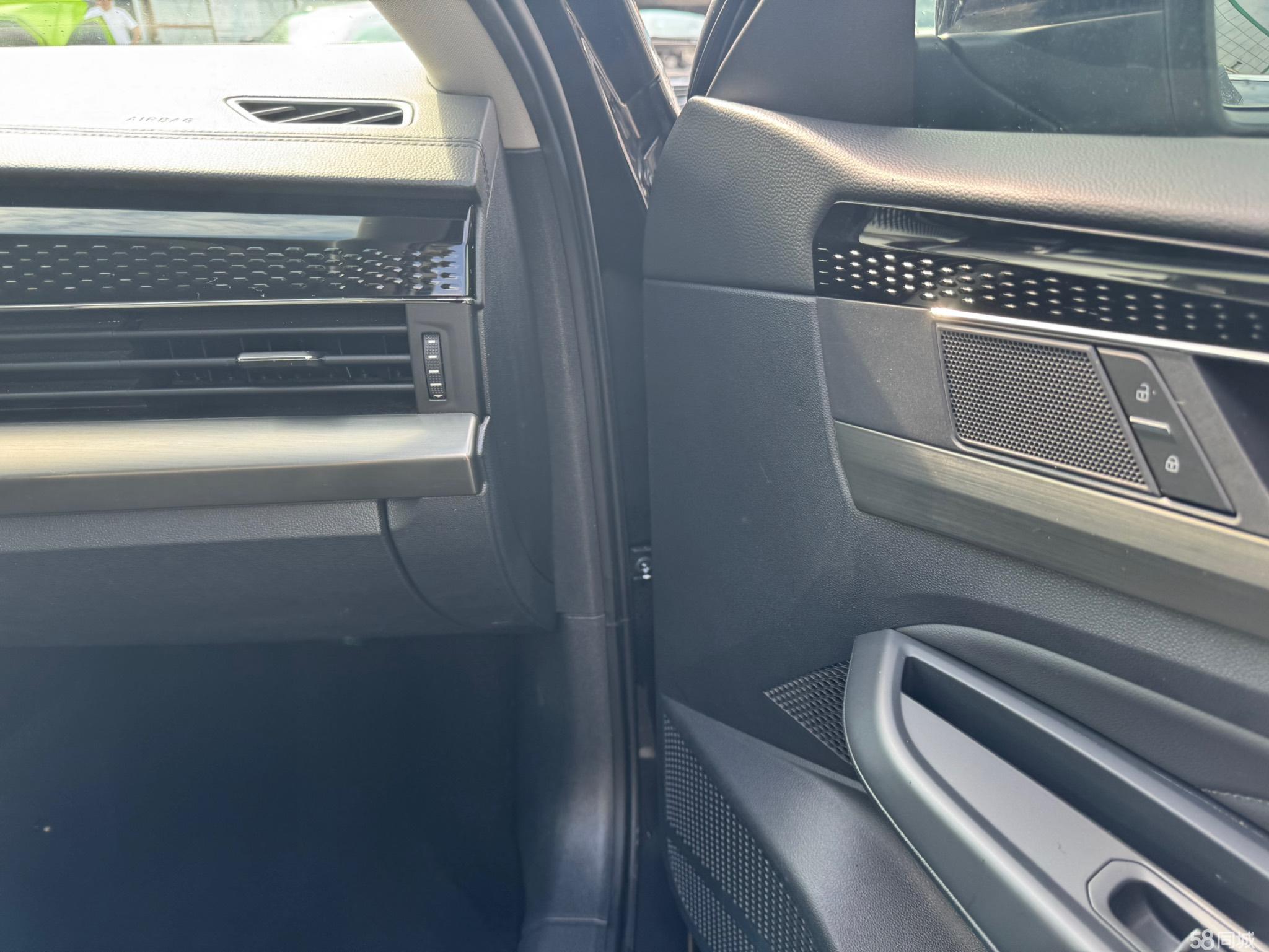 2020款帕薩特330TSI豪華版國(guó)VI 二手市場(chǎng)中的性?xún)r(jià)比之選